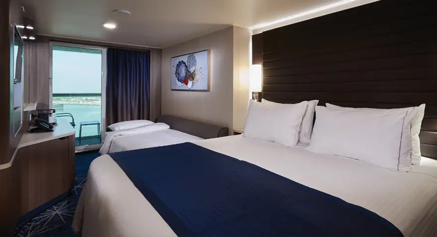 club veranda bedroom374x249